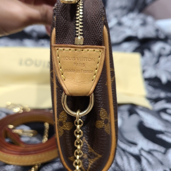 Sold - Picture 6 of 8